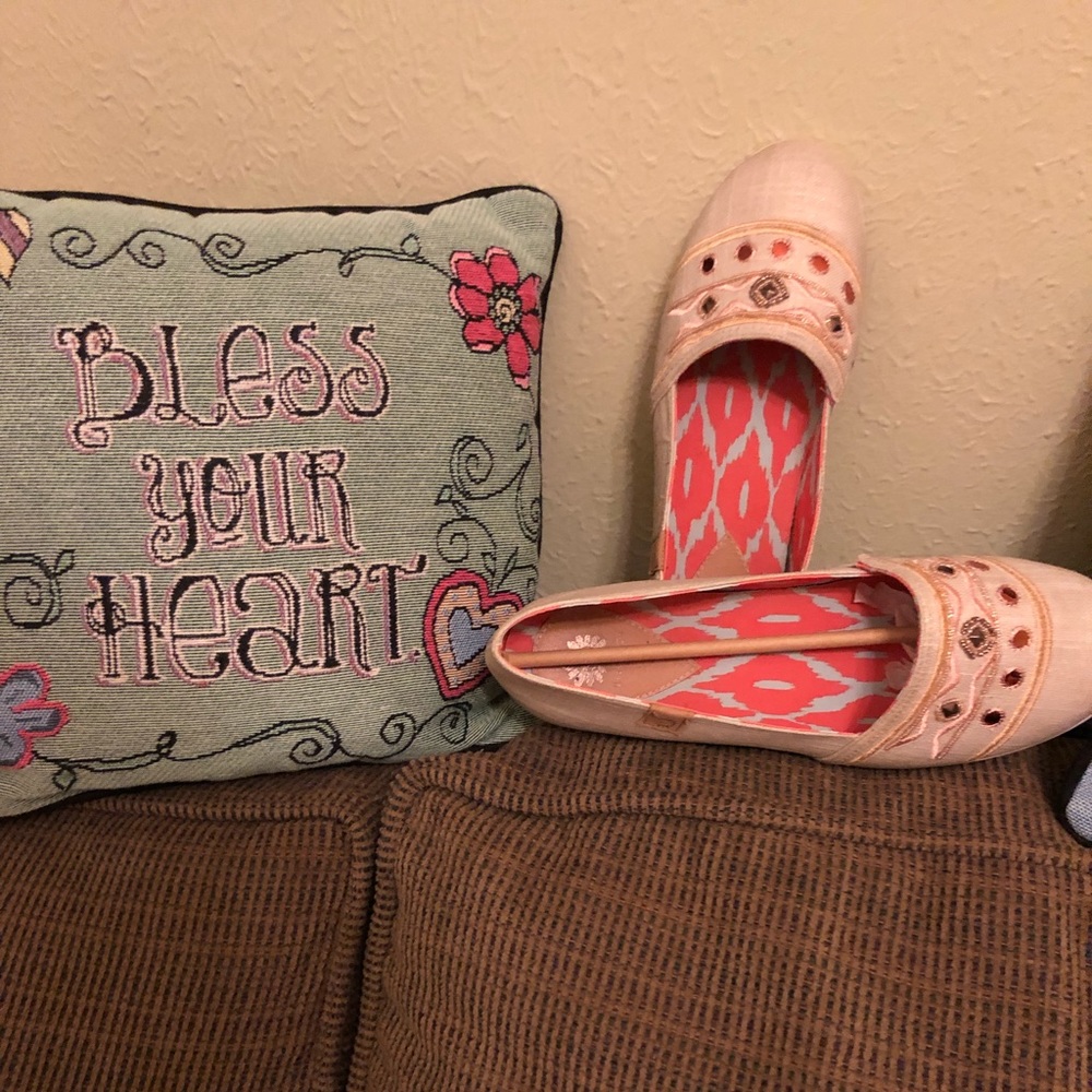 Yellow Box flats in original box. Good condition.